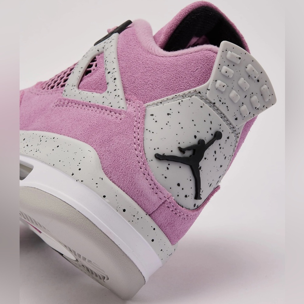 Women’s Air Jordan 4 Retro- Orchid - Picture 7 of 9